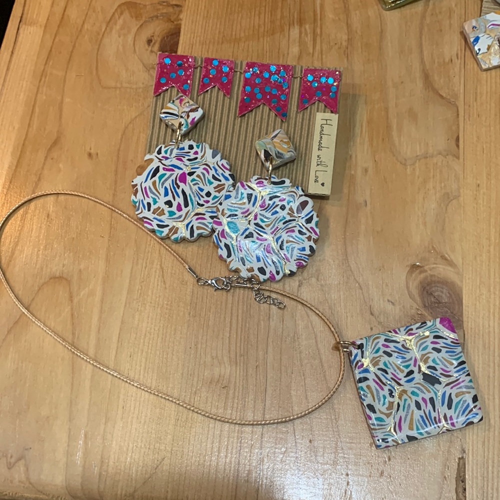 Ear Ring  and Necklace set